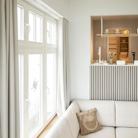 Отель Astoria - Кюлунгсборн