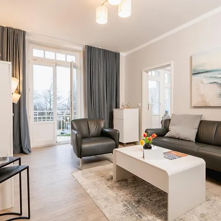 Astoria - Отель Кюлунгсборн