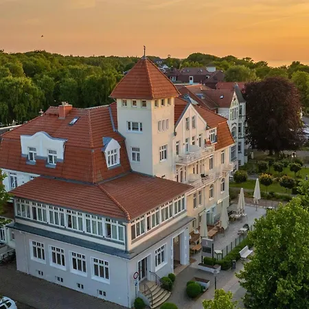 Astoria - 호텔 Ostseebad Kühlungsborn